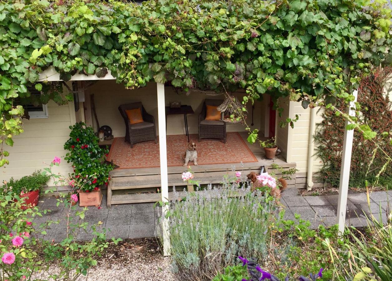 Llarrinda Bed & Breakfast Foster Extérieur photo