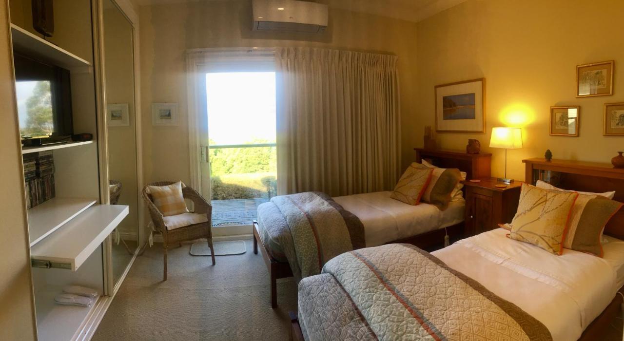 Llarrinda Bed & Breakfast Foster Extérieur photo