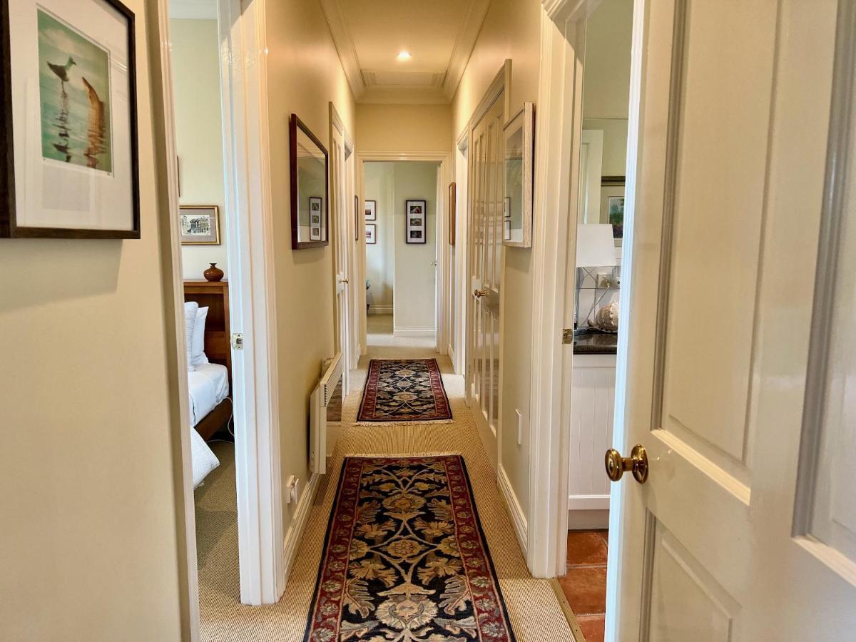 Llarrinda Bed & Breakfast Foster Extérieur photo